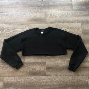 PrettyLittleThing Cropped Sweatshirt